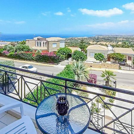 Gorgeous Home In Neo Chorio With Wifi Exterior photo